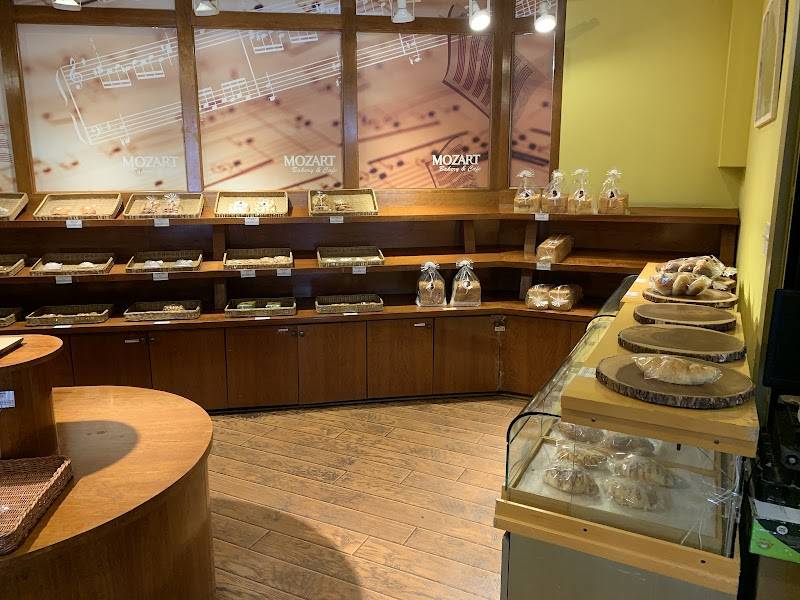 Mozart Bakery